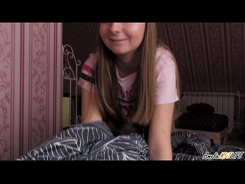 ❤️ Blondin suger sin BFF djupt och får sperma i munnen ❤❌ Fuckingvideo at us ❤