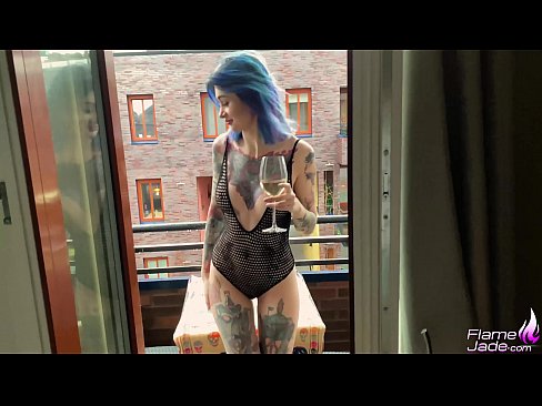 ❤️ Enorm tjej som suger med en gupp och knullar passionerat under öppen himmel ❤❌ Fuckingvideo at us ❤